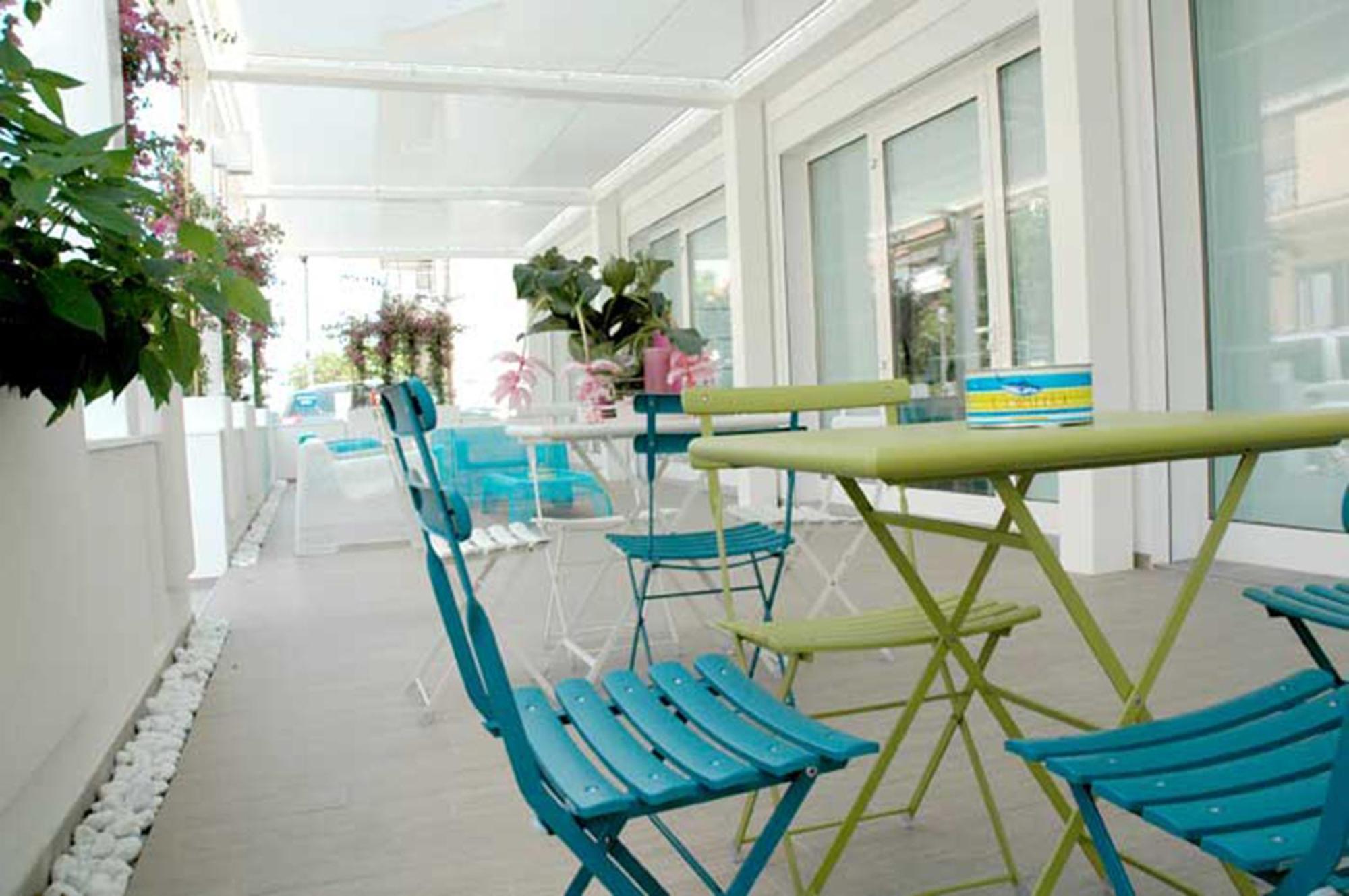 Maree Hotel เชเซนาติโก ภายนอก รูปภาพ
