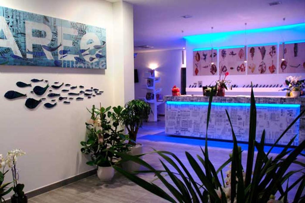 Maree Hotel เชเซนาติโก ภายนอก รูปภาพ