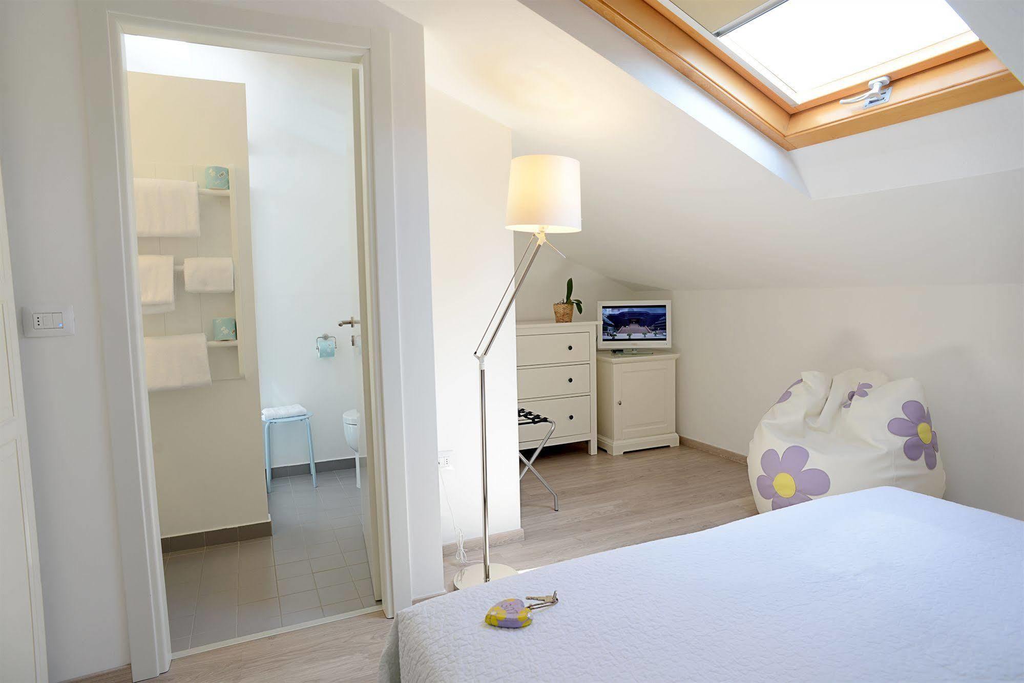 Maree Hotel เชเซนาติโก ภายนอก รูปภาพ